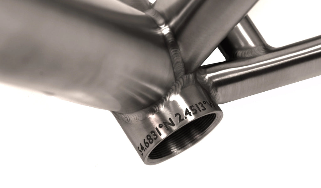 Holdsworth Helm SRAM Rival AXS Titanium Road Bike