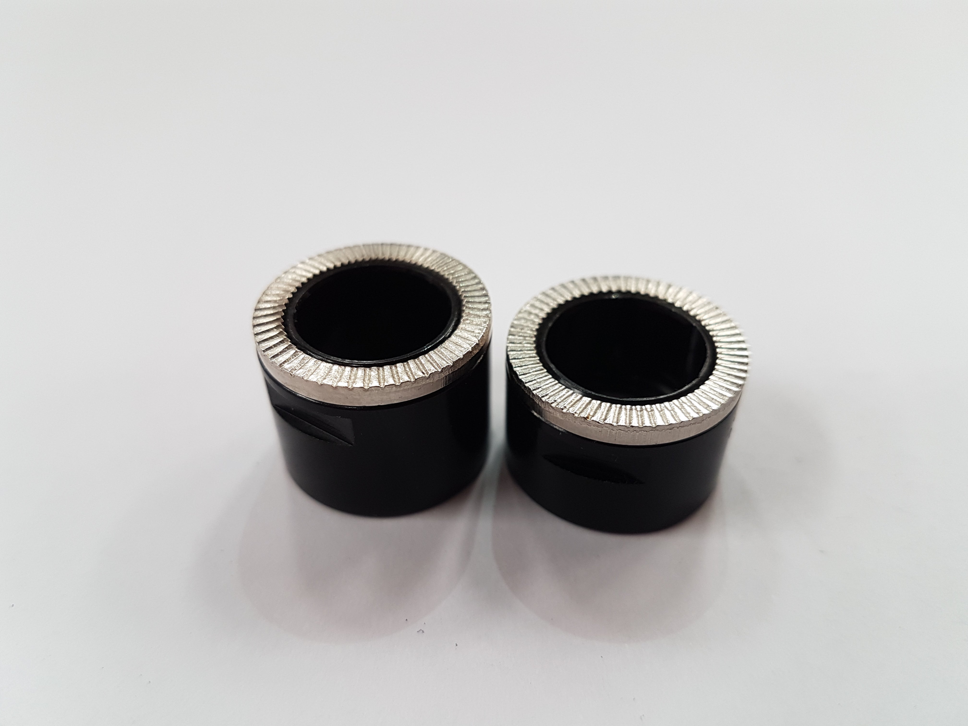 パーツ TEAM 30 Disc Vision Team 30 Disc Rear End Caps – Planet X